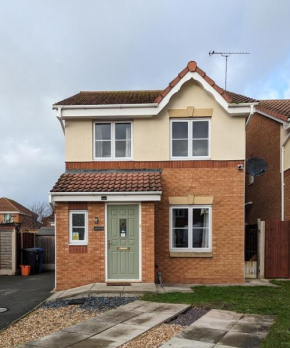 3 bedroom detached by the sea